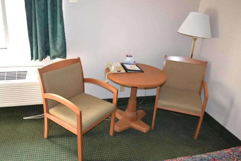 Countryside Inn & Suites Omaha East-Council Bluffs Ia Esterno foto